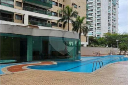 Apartamento à venda com 3 quartos, sendo 2 suítes, em Barra da Tijuca, Rio de Janeiro, RJ