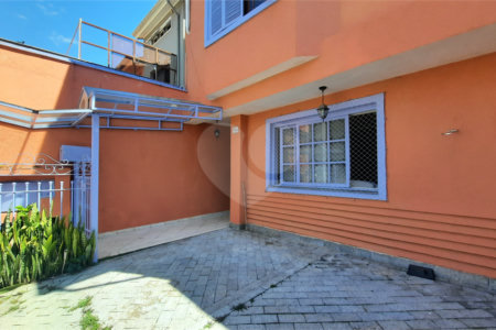 Casa de Vila à venda com 4 quartos, sendo 2 suítes, em Granja Julieta, São Paulo, SP