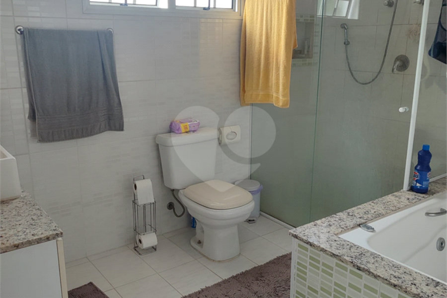 Sobrado à venda com 3 suítes em Santana, São Paulo, SP