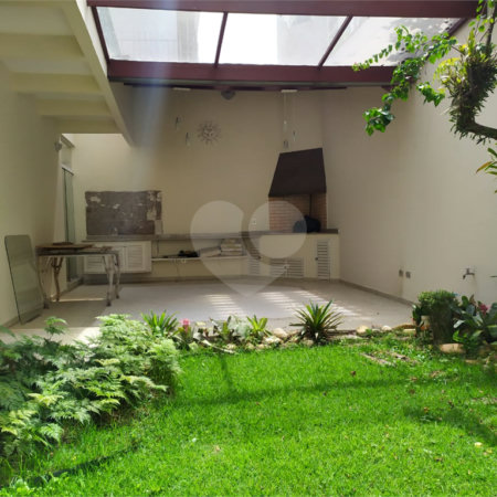Casa à venda com 4 quartos, sendo 2 suítes, em Jardim das Vertentes, São Paulo, SP