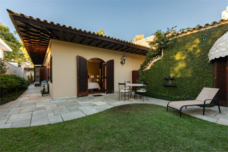 Casa Térrea à venda com 3 quartos, sendo 1 suíte, em Alto de Pinheiros, São Paulo, SP