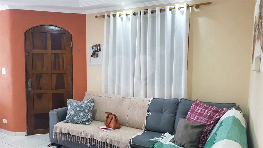 Sobrado à venda com 2 suítes em Tremembé, São Paulo, SP