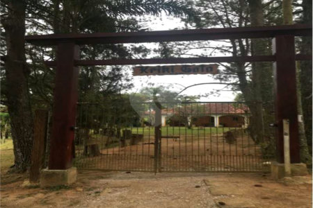 Sítio à venda com 5 quartos, sendo 4 suítes,  em Cocuera, Mogi das Cruzes, SP