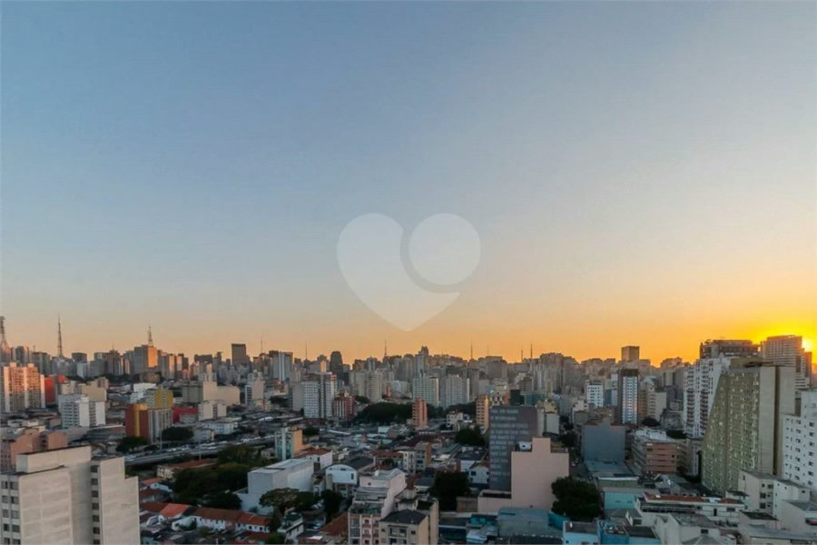 LOFT DUPLEX DE CINEMA. VENHA FAZER UMA VISITA.