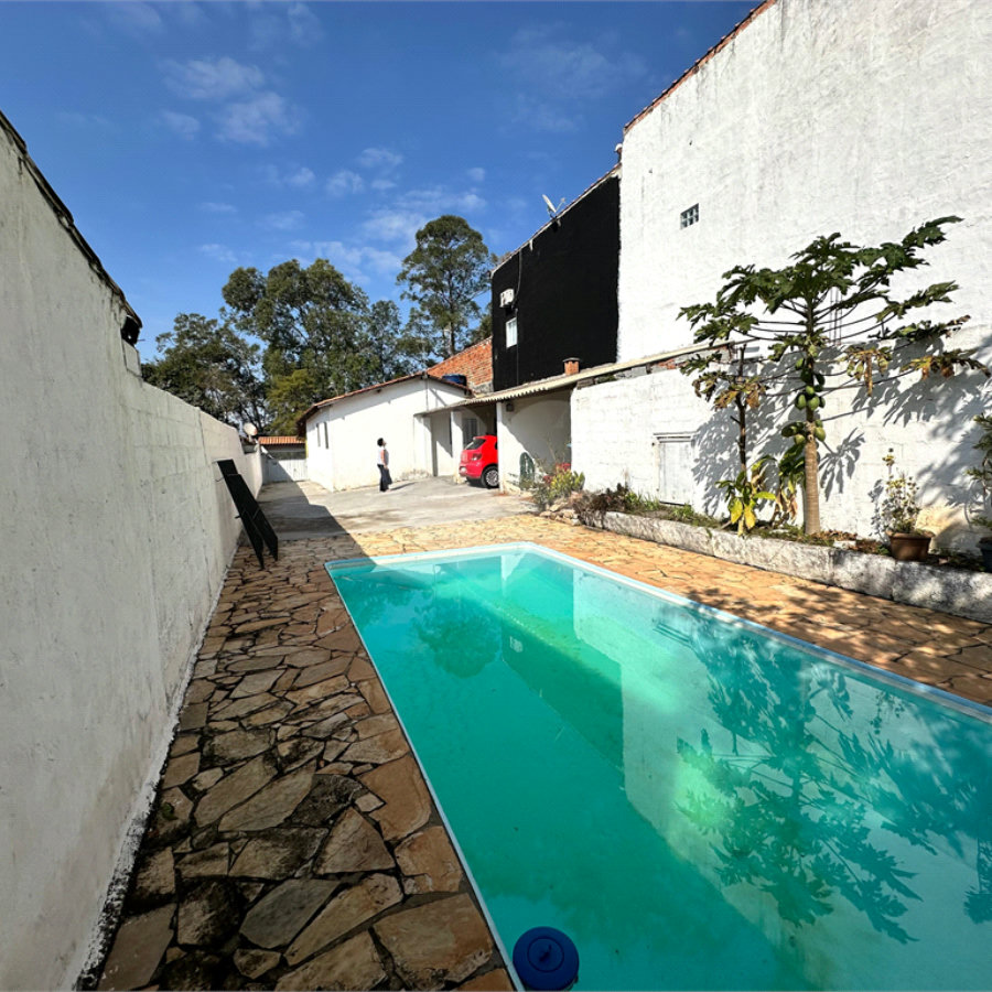 Casa à venda com 3 quartos, sendo 1 suíte, em Jardim Colonial, Atibaia, SP