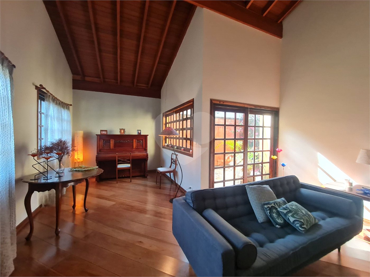 Casa Térrea à venda com 4 quartos, sendo 2 suítes, em Interlagos, São Paulo, SP