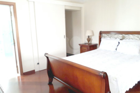Cobertura à venda com 4 quartos, sendo 3 suítes, em Campo Belo, São Paulo, SP