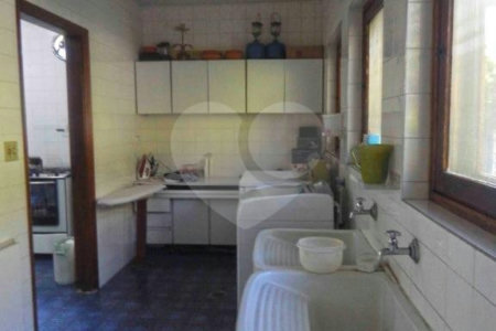 Casa Térrea à venda com 3 quartos, sendo 1 suíte,  em Chácara Monte Alegre, São Paulo, SP