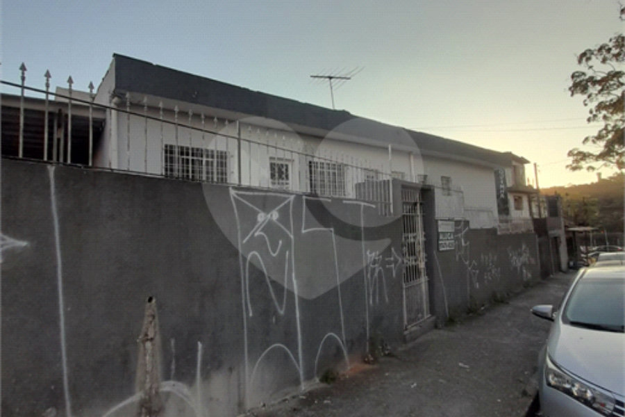 Casa Térrea para alugar com 5 quartos em Campo Limpo, São Paulo, SP