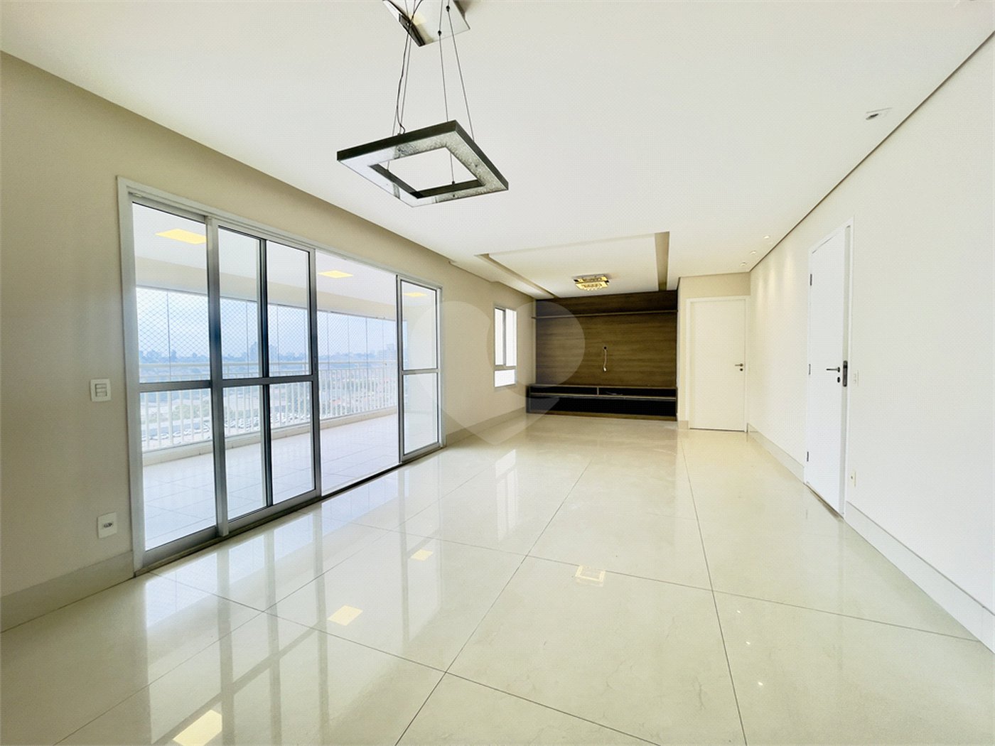 Apartamento à venda com 3 quartos, sendo 4 suítes,  no Centro, São Bernardo do Campo, SP