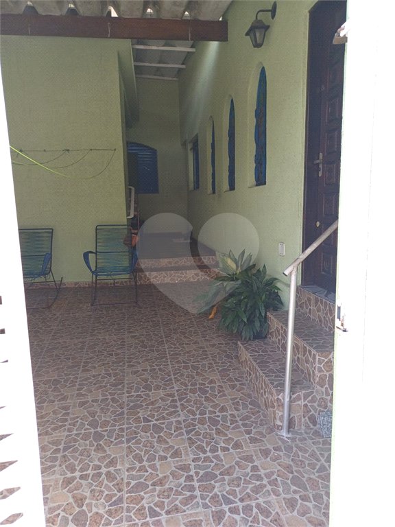 Casa à venda com 4 quartos em Vila Nivi, São Paulo, SP