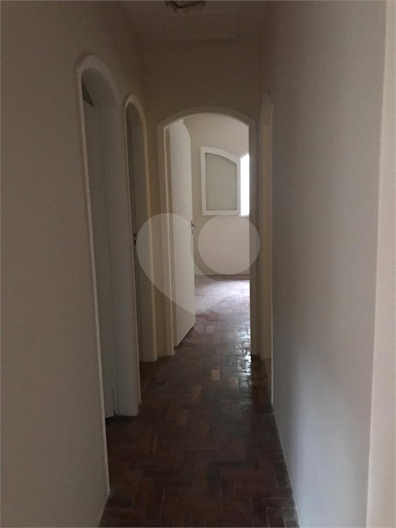 Sobrado à venda com 4 quartos, sendo 1 suíte, em Jardim Floresta, São Paulo, SP