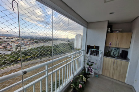 Apartamento à venda com 3 quartos, sendo 1 suíte,  em Vila Suissa, Mogi das Cruzes, SP