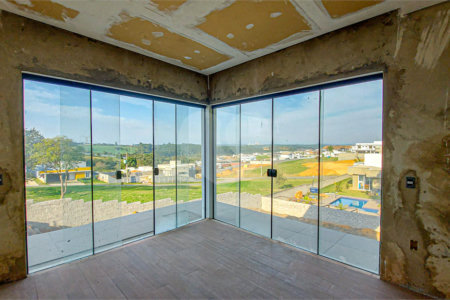 Casa à venda com 3 quartos, sendo 1 suíte, no condomínio Residencial Fazenda Alta Vista, Salto de Pirapora - SP