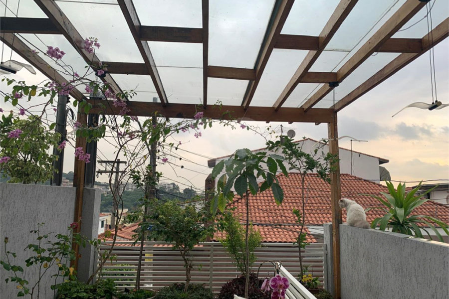 Sobrado à venda com 2 suítes em Horto, São Paulo, SP