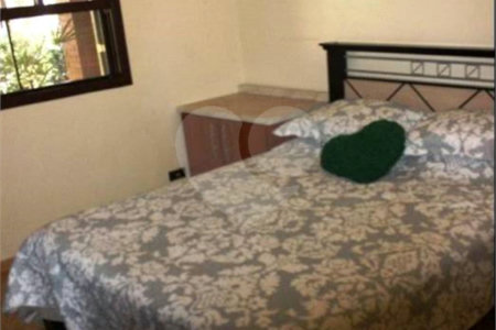 Casa à venda com 4 quartos, sendo 2 suítes, no condomínio Vinhas da Vista Alegre - Lado Sede, Vinhedo - SP