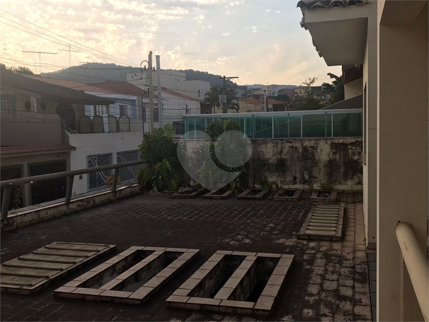 Sobrado à venda com 5 quartos, sendo 1 suíte, em Tremembé, São Paulo, SP