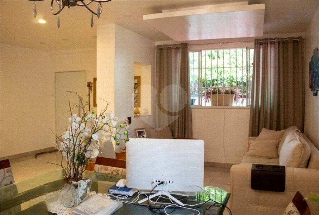 Casa à venda com 5 quartos, sendo 1 suíte, em Grajaú, Rio de Janeiro, RJ