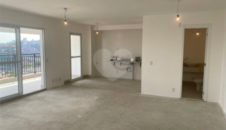 Apartamento à venda com 2 suítes em Santo Amaro, São Paulo, SP