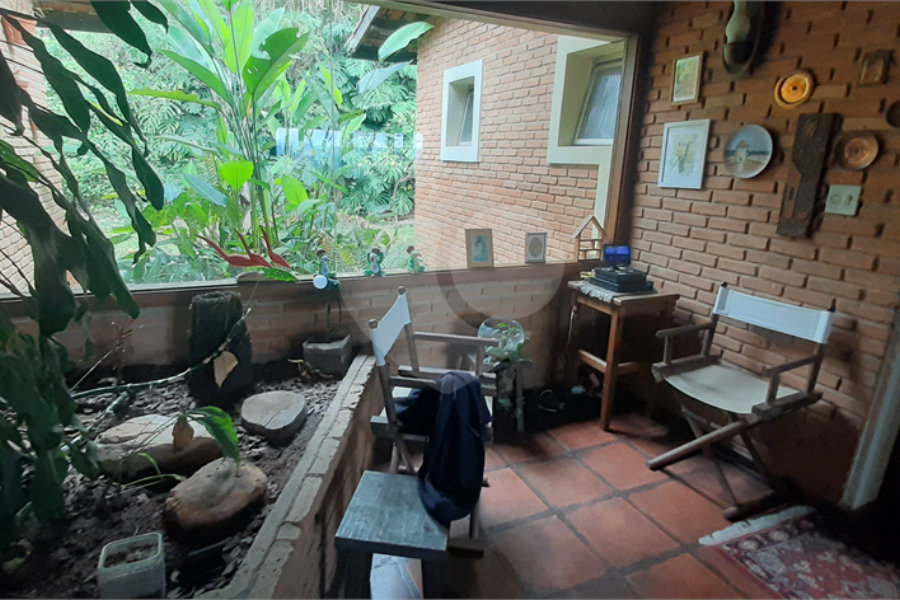 Casa Térrea à venda com 4 quartos, sendo 2 suítes, em Serra da Cantareira, Mairiporã, SP