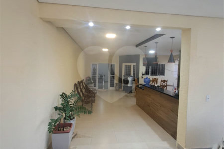 Casa à venda com 3 quartos, sendo 1 suíte, em Morada da Serra, Cuiabá, MT