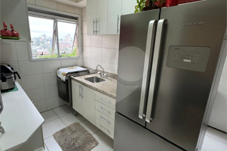 Apartamento à venda com 3 quartos, sendo 1 suíte, em Vila Gilda, Santo André, SP