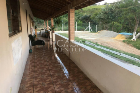 Chácara à venda com 2 quartos, sendo 1 suíte,  em Fazenda Genebra, Sorocaba, SP