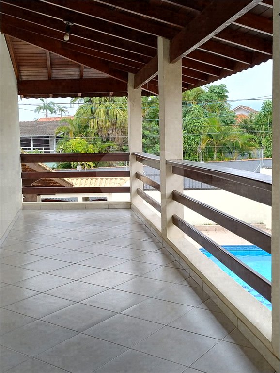 Sobrado à venda com 6 quartos, sendo 2 suítes, em Balneário Stella Maris, Peruíbe, SP