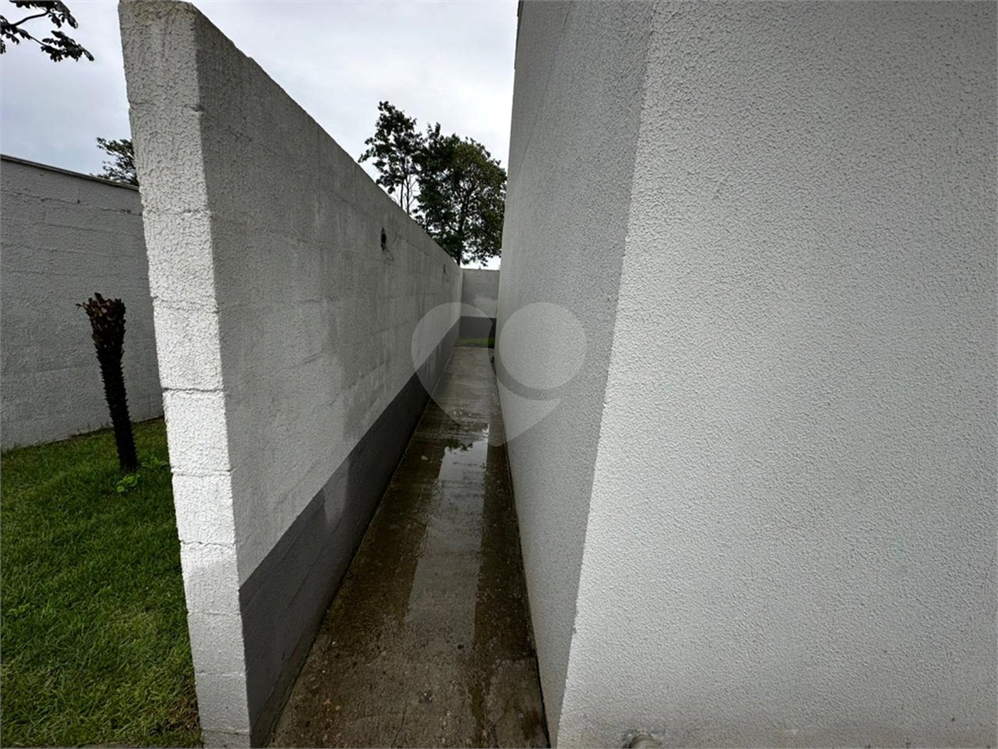 Casa à venda com 2 quartos no condomínio Vila das Paineiras, Suzano - SP