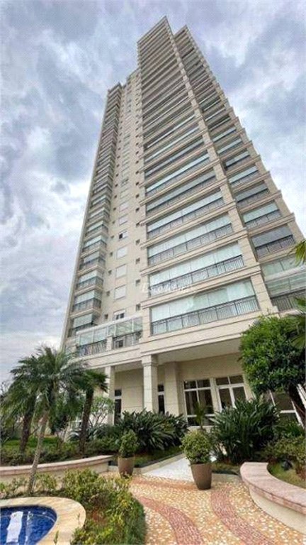 Apartamento à venda ou para alugar com 4 suítes em Santa Teresinha, São Paulo, SP