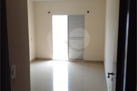 Sobrado à venda com 3 quartos, sendo 1 suíte,  em Vila América, Santo André, SP
