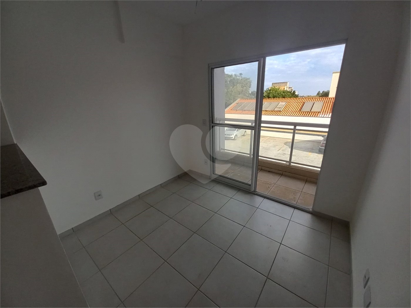 Apartamento no Condomínio Mirante Araucária.