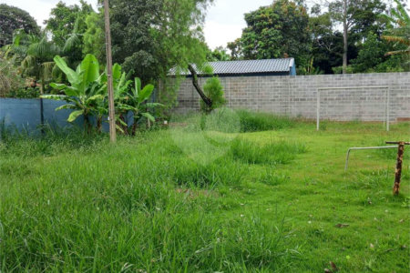 Terreno com 2.010,00 m² .
