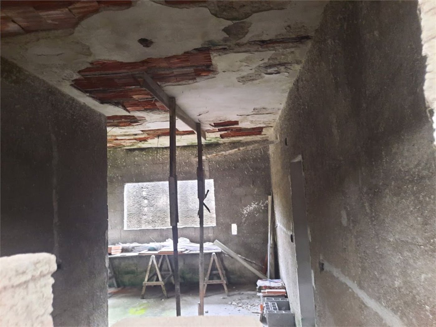 Terreno de 503 m² com Casa à Venda em Vicente de Carvalho | Excelente Oportunidade para Investidores Próximo ao Futuro Túnel Santos–Guarujá