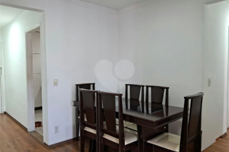 Apartamento à venda com 3 quartos, sendo 1 suíte,  em Jardim Simus, Sorocaba, SP