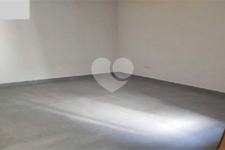 Apartamento à venda com 1 quarto em Parque Vitória, São Paulo, SP