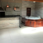 Casa à venda ou para alugar com 4 quartos, sendo 1 suíte, no condomínio Village Jardim Versailles, Jundiaí - SP