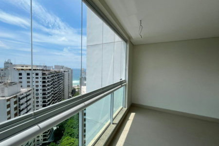 Cobertura com 3 dormitórios à venda, 270 m² por R$ 2.890.000,00 - Barra Funda - Guarujá/SP