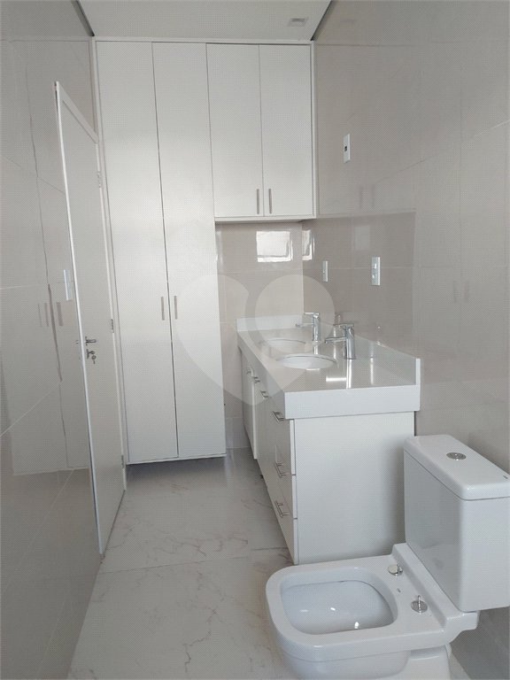 Casa à venda com 3 quartos, sendo 1 suíte,  no condomínio Gardenville, Itu - SP