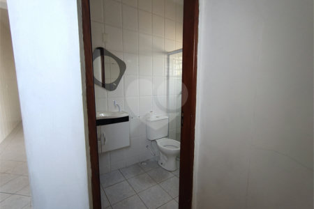 Casa à venda com 3 quartos, sendo 1 suíte, em Vila Assis, Sorocaba, SP