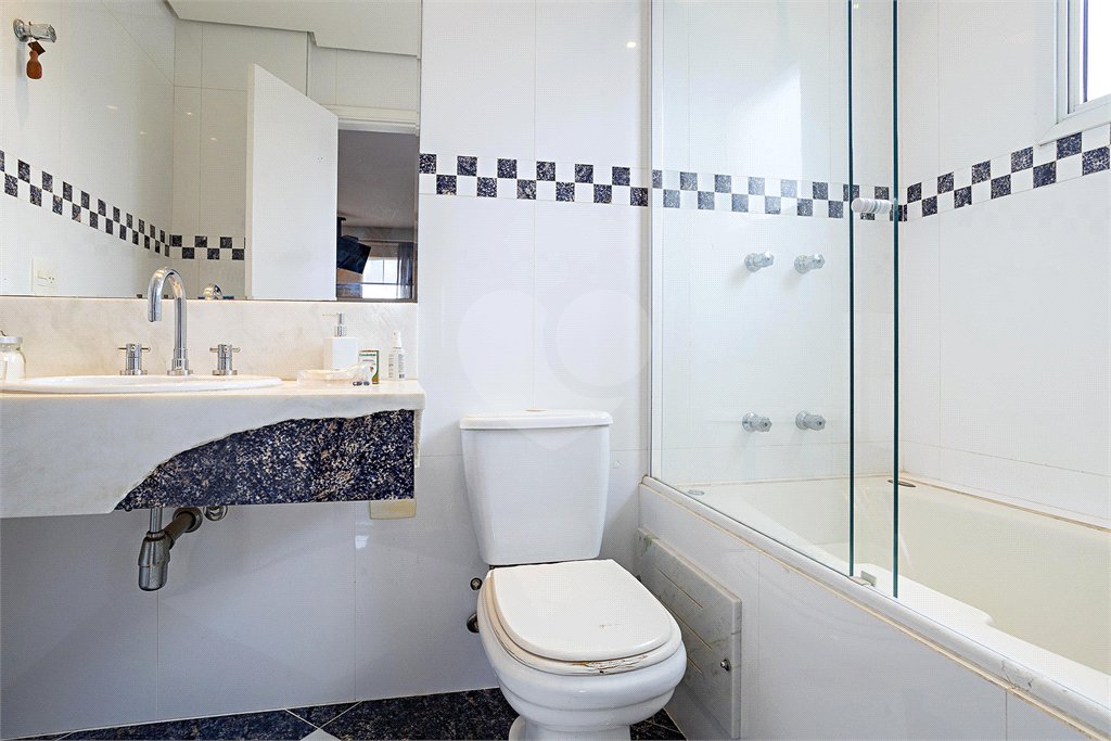 Apartamento à venda com 3 suítes em Vila Mascote, São Paulo, SP
