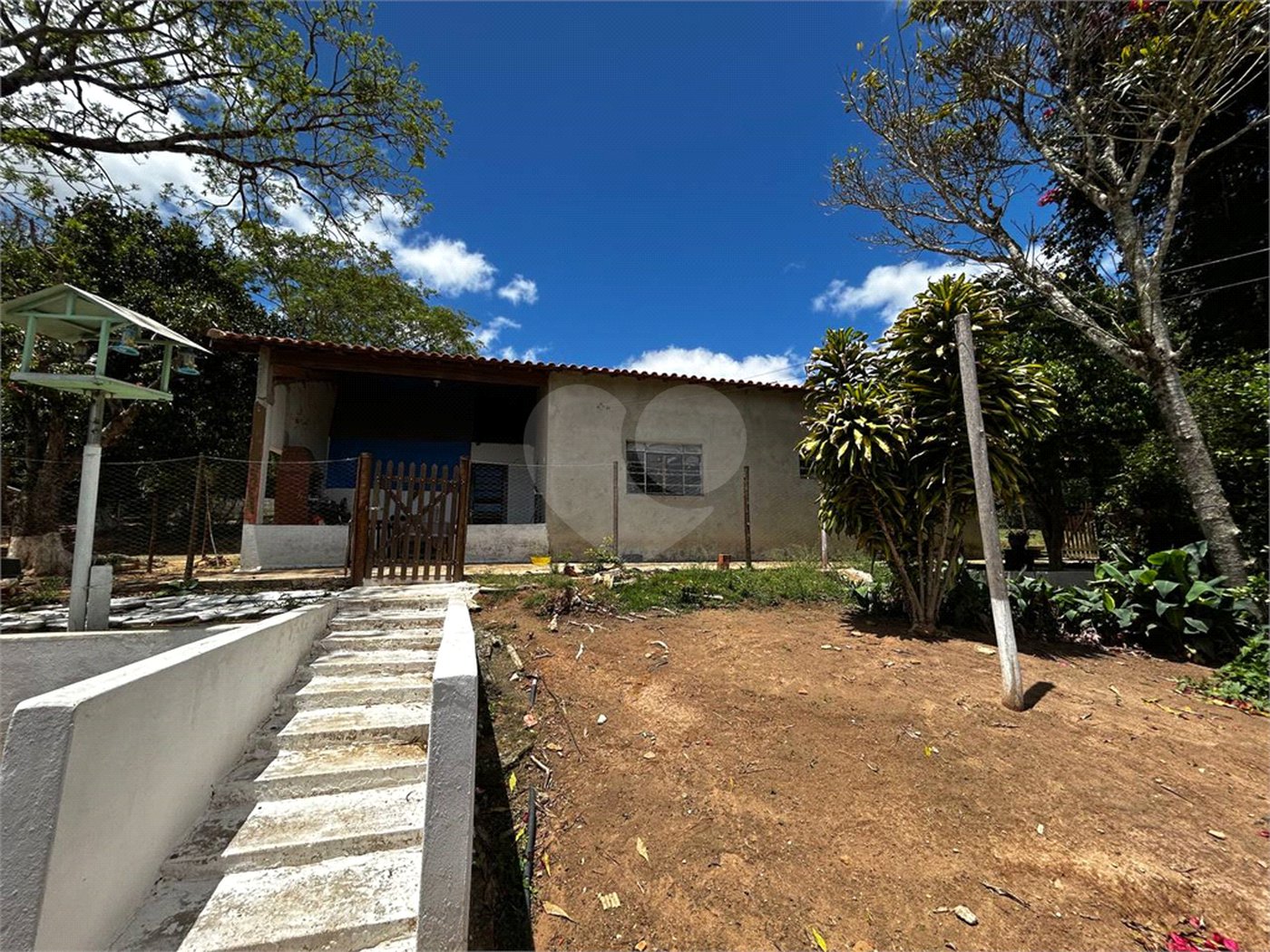 Sítio à venda com 2 quartos em Área Rural de Varginha, Itapetininga, SP