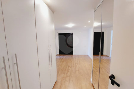 Apartamento à venda com 4 quartos, sendo 2 suítes,  em Alto da Lapa, São Paulo, SP