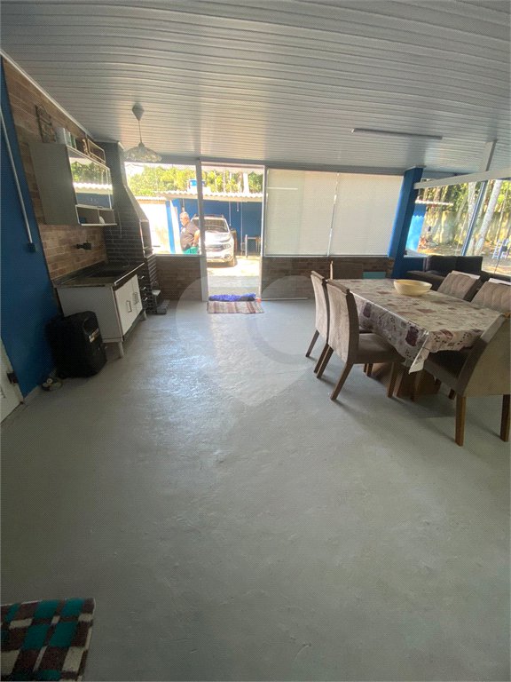 Chácara à venda com 4 quartos, sendo 2 suítes, em Taiaçupeba, Mogi das Cruzes, SP