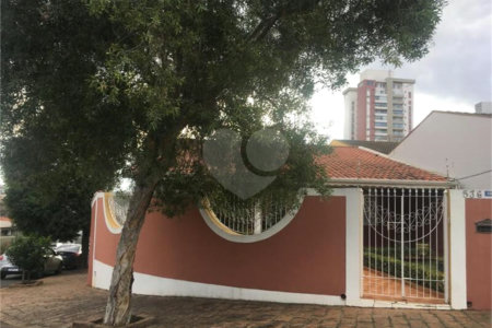 Casa à venda com 5 quartos, sendo 3 suítes, em Vila Almeida, Indaiatuba, SP