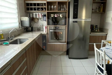 Casa à venda com 3 quartos, sendo 1 suíte, no condomínio Buonna Vitta, Jundiaí - SP