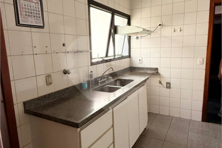 Apartamento à venda com 3 quartos, sendo 1 suíte, em Vila Andrade, São Paulo, SP