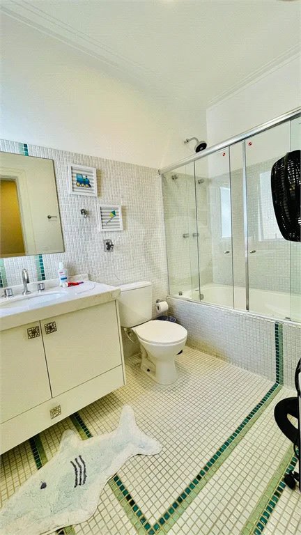 Belíssima casa à venda com 700 m² no Condomínio Tamboré, em Alphaville!!!