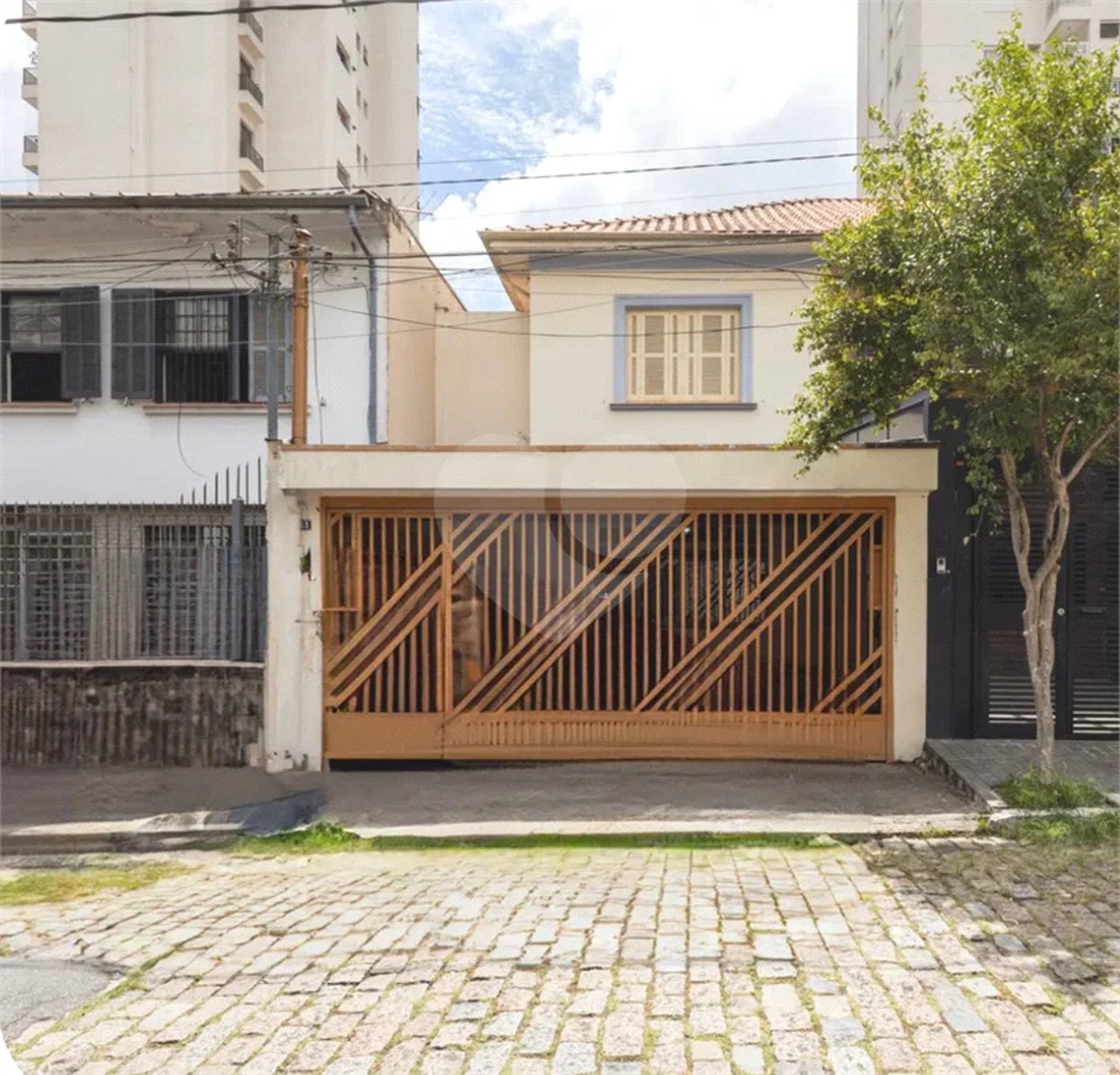 Casa com 150m², 4 quartos, 3 vagas, disponível para locação na Vila Clementino