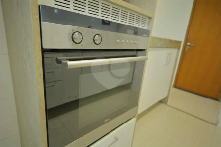 Apartamento à venda com 3 quartos, sendo 1 suíte, em Vila Lusitânia, São Bernardo do Campo, SP